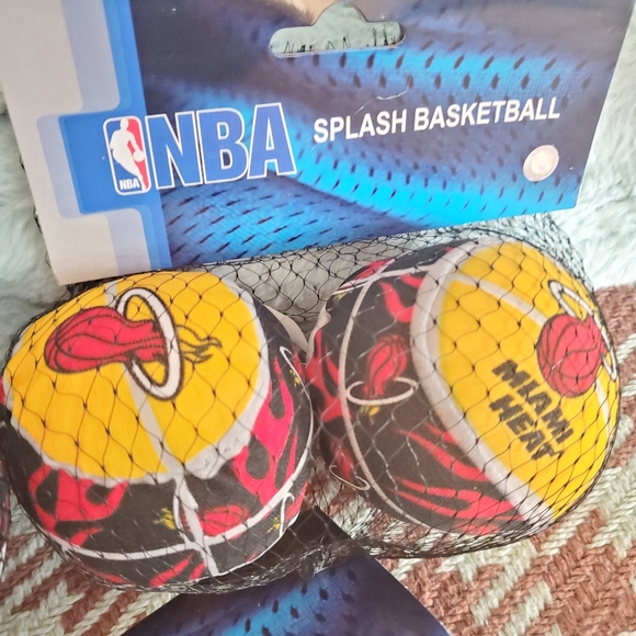 🔥 Set of 4 NBA Miami Heats Splash Toys 🔥 📛 - Picture 4 of 6
